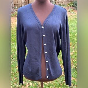 111 STATE sM silk cardigan-v neck-breathable for year round wear-LOOKS NEW!